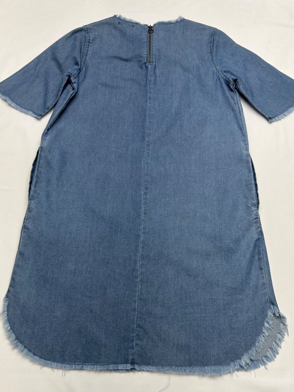Who What Wear Womens Denim Frayed Hem Dress With Back Zip Closure Short Sleeves - Picture 14 of 15
